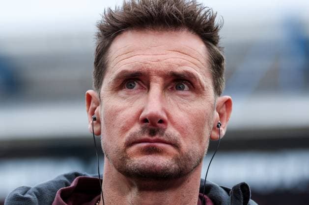 Head Coach Miroslave Klose 1 FC Nuernberg , 1 FC Nuernberg vs Spvgg Greuther Fuerth, Football, 2 Bundesliga, DFL, Season 2025 2026, Hinrunde, 15 Spieltag, 07 12 2025 DFB regulations prohibit any use of photographs as image sequences and or quasi video Nuernberg Bayern Germany Copyright: xkolbert-press MartinxAgüerax