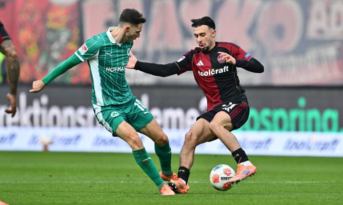 07 12 2025 Soccer Season 2025 2026 2 Soccer Bundesliga 15 Matchday 1 FC Nürnberg FCN Club SpVgg Greuther Fürth Kleeblatt Derby Frankenderby Sportfoto Zink xwoxzix DFL regulations prohibit any use of photographs as image sequences and or quasi video only for editorial use Branimir Hrgota 10, SpVgg Greuther Fürth Berkay Yilmaz 21, 1 FC Nürnberg FCN