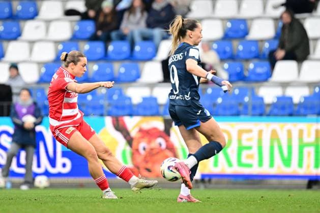 Lisa Heiseler 7 1 FC Union Berlin in a duel with Jill Janssens 9 TSG Hoffenheim Women for the ball duel for the ball Copyright: xMichaelxGelhardtx
