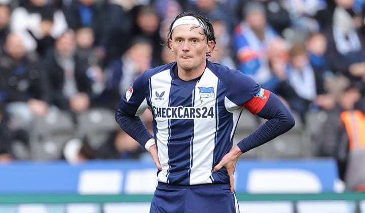 Fabian Reese thoughtful action upper body sport soccer soccer DFL 2 Bundesliga men 15 matchday season 2025 2026 07 12 2025 Hertha BSC Berlin vs 1 FC Magdeburg FCM DFL regulations prohibit any use of photographs as image sequences and or quasi video