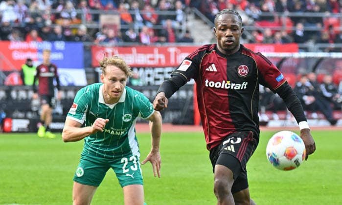 07 12 2025 Soccer Season 2025 2026 2 Soccer Bundesliga 15 Matchday 1 FC Nürnberg FCN Club SpVgg Greuther Fürth Kleeblatt Derby Frankenderby Sportfoto Zink MeZi xmexzix DFL regulations prohibit any use of photographs as image sequences and or quasi video only for editorial use Jannik Dehm 23, SpVgg Greuther Fürth Mohamed Ali Zoma 23, 1 FC Nürnberg FCN, rechts