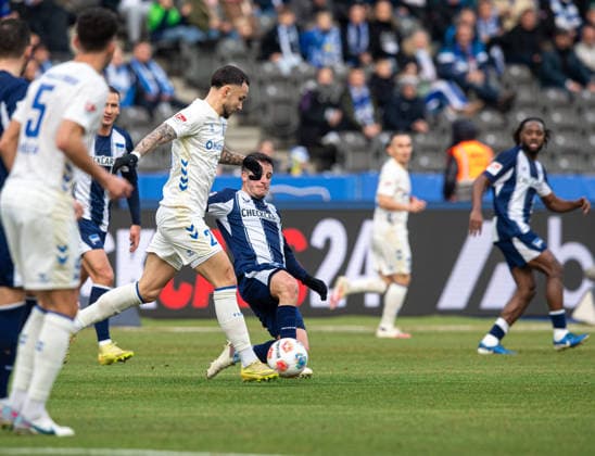 Soccer, Men, Season 2025 2026, 2 Bundesliga 15 Matchday , Hertha BSC 1 FC Magdeburg, v l Falko Michel Magdeburg , Diego Demme Hertha BSC , 07 12 2025, Copyright: xSebastianxRäppold MatthiasxKochx