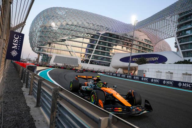 F1 - ABU DHABI GRAND PRIX 2025 04 NORRIS Lando (gbr), McLaren F1 Team MCL39, action during the 2025 Formula 1 Abu Dhabi Grand Prix, 24th round of the 2025 FIA Formula One World Championship, WM, Weltmeisterschaft from December 05 to 07, 2025 on the Yas Marina Circuit, in Abu Dhabi, United Arab Emirates - Abu DhabiUnited Arab Emirates  Copyright: xANTONINxVINCENTx