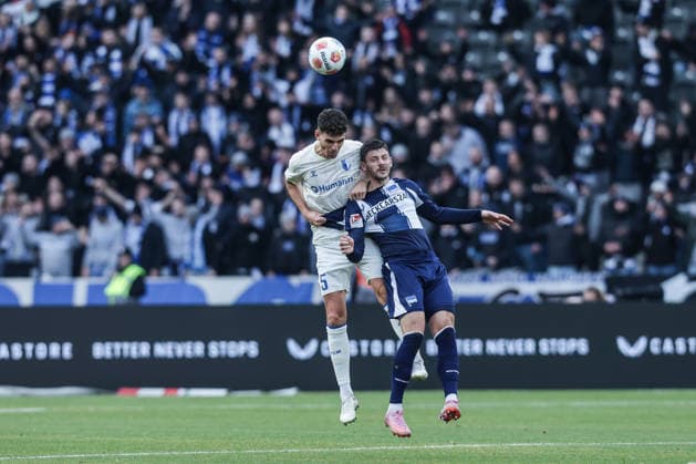 Sports, Football, 2 Bundesliga Season 2025 2026 15 Matchday Hertha BSC Berlin 1 FC Magdeburg 07 12 2025, Olympiastadion Berlin Tobias Müller 1 FC Magdeburg, 5 Diego Demme Hertha BSC Berlin, 6 Berlin Olympiastadion Berlin Berlin Germany