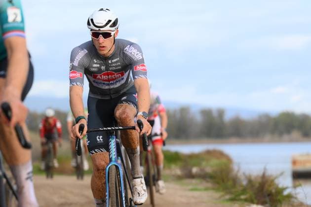Belgian Niels Vandeputte pictured in action during the men s elite race of the Cyclocross World Cup, in Terralba, Sardinia, Italy, Sunday 07 December 2025, stage 3 (out of 12) in the World Cup of the 2026-2027 season. DAVIDxPINTENS  x147186395x