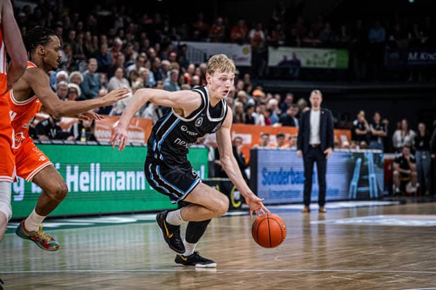 1 Basketball Bundesliga, easyCredit BBL, Season 2025 2026, Men, Main Round, 9 Matchday, 07 12 2025, RASTA Vechta Veolia Hamburg Towers Jared Grey 8 Veolia Towers Hamburg in action Vechta RASTA Dome Lower Saxony Germany