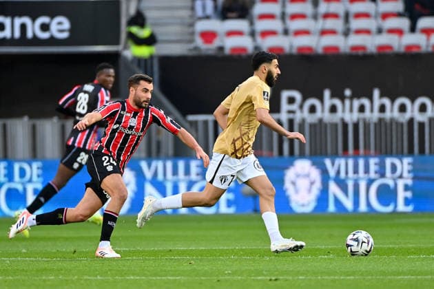 OGC Nice v Angers SCO - Ligue 1 McDonald s 2025 2026 07 Amine SBAI (sco) - 24 Charles VANHOUTTE (ogcn) during the Ligue 1 McDonald s match between Nice and Angers at Allianz Riviera on December 7, 2025 in Nice, France. Nice France  Copyright: xFEPx 776348225