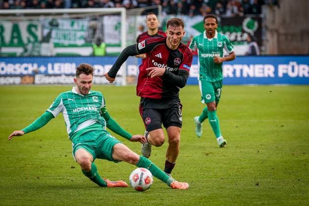 Branimir Hrgota 10 Spvgg Greuther Fuerth in action with Adam Markhiyev 6 1FC Nuernberg , 1 FC Nuernberg vs Spvgg Greuther Fuerth, Fußball, 2 Bundesliga, DFL, Saison 2025 2026, Hinrunde, 15 Spieltag, 07 12 2025 DFB regulations prohibit any use of photographs as image sequences and or quasi video Nuernberg Bayern Germany Copyright: xkolbert-press MartinxAgüerax