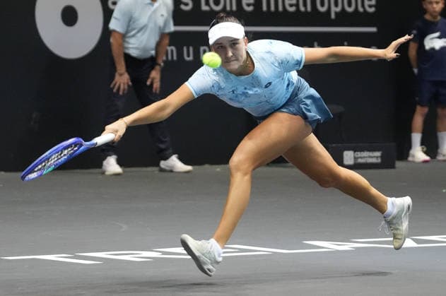 TENNIS - OPÃ‹N ANGERS WOMEN Le 07 12 2025 Kamilla Rakhimova lors de l Open d Angers Finale Femmes 2025, le 7 dÃ cembre 2025 Ã TrÃ laze, France - Photo : Laurent Lairys TrelazeFrance  Copyright: xLaurentxLairysx