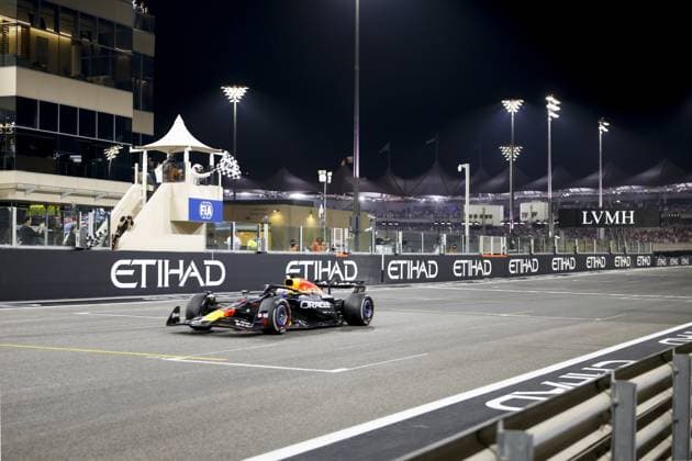 ABU DHABI - Max Verstappen (Red Bull Racing) crosses the finish line at the Yas Marina Circuit and wins the Abu Dhabi Grand Prix. ANP SANDER KONING xVIxANPxSportx xxANPxIVx 544179064 originalFilename: 544179064.jpg
