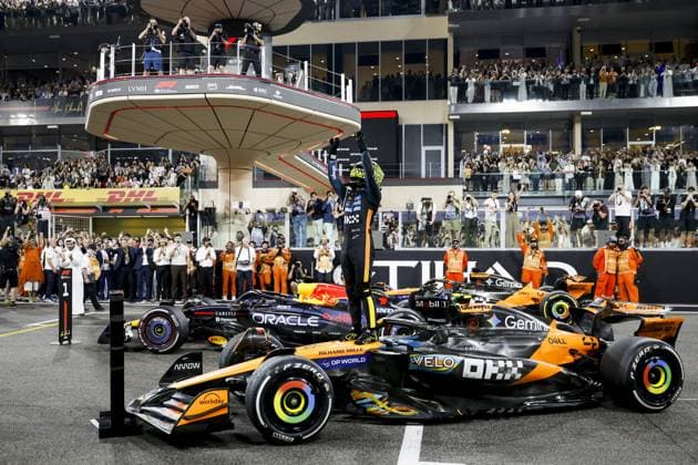 ABU DHABI Lando Norris (McLaren) celebrates his world title at the Yas Marina Circuit at the end of the Abu Dhabi Grand Prix. ANP SANDER KONING xVIxANPxSportx xxANPxIVx 544179773 originalFilename: 544179773.jpg