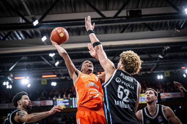 1 Basketball Bundesliga, easyCredit BBL, Season 2025 2026, Men, Main round, 9 Matchday, 07 12 2025, RASTA Vechta Veolia Hamburg Towers Alonzo Verge 11 RASTA Vechta in action Vechta RASTA Dome Lower Saxony Germany
