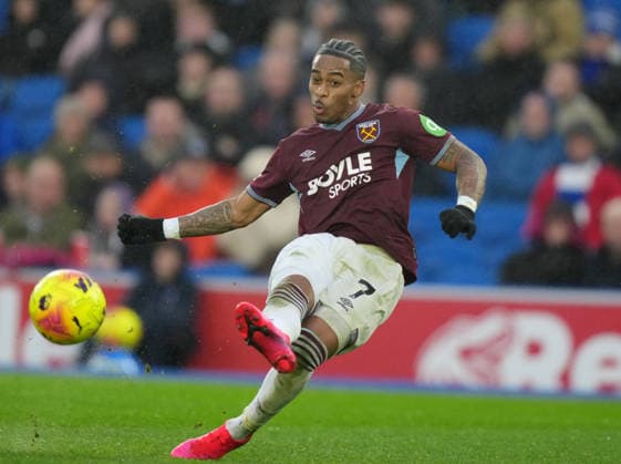 Brighton and Hove Albion v West Ham United, Premier League, Football, Amex Stadium, Brighton, UK - 07 Dec 2025 Crysencio Summerville of West Ham United has a shot at goal. Brighton Amex Stadium Brighton GBR, UK NEWSPAPERS OUT Copyright: xSeanxRyanx