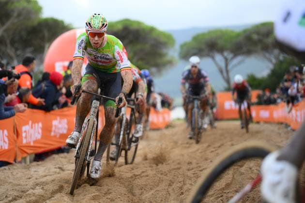Belgian Laurens Sweeck pictured in action during the men s elite race of the Cyclocross World Cup, in Terralba, Sardinia, Italy, Sunday 07 December 2025, stage 3 (out of 12) in the World Cup of the 2026-2027 season. DAVIDxPINTENS  x147195943x