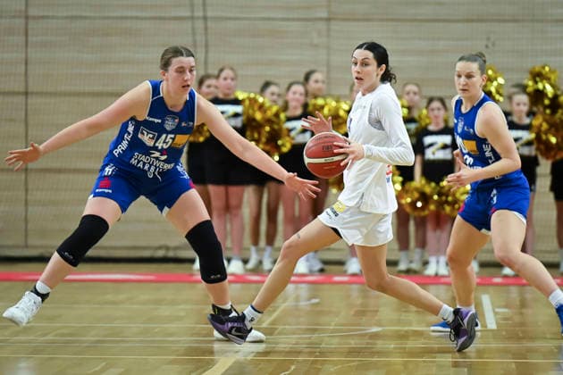 Allyson Fertig Marburg, 45 , Katelyn Shumate Lions, 14 , Lucy Michel Marburg, 10 , Syntainics MBC vs BC Pharmaserv Marburg, Basketball, Women, Bundesliga, Season 2025 26, 10 Matchday, 07 12 2025 Halle SWH Arena Sachsen Anhalt Germany