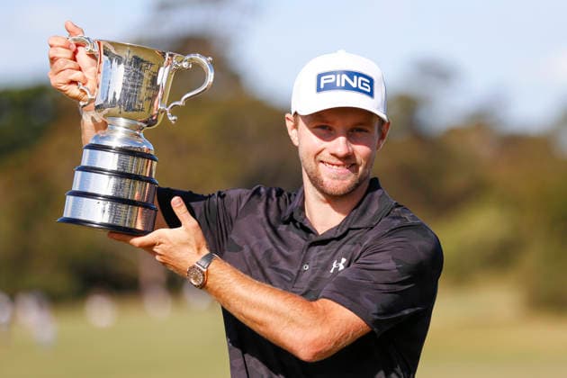 Australian Open Golf 2025 Final Results in Melbourne - 07 Dec 2025 Rasmus Neergaard-Petersen of Denmark lifts the trophy after winning the Australian Open Golf tournament. The 2025 Australian Open concluded with Denmark’s Rasmus Neergaard-Petersen securing the championship at 15-under after a tense final round at The Australian Golf Club. The tournament delivers a dramatic finish, with top international contenders pushing the leaderboard to the final holes. Large crowds gathered across the course as fans watch one of Australia’s premier golf events come to a close for the year. Melbourne Australia Copyright: xYexMyoxKhantx xSOPAxImagesx YeMyoKhant_48