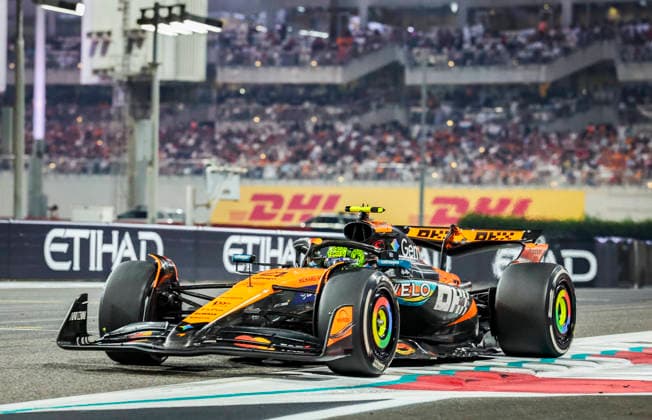 FORMULA ONE ABU DHABI GRAND PRIX 2025 Lando Norris 4 (GBR), McLaren MCL39 during Race Day at the Formula One Etihad Airways Abu Dhabi Grand Prix 2025 at the Yas Marina Circuit, Yas Island, United Arab Emirates on 7 December 2025 Credit: Phil Duncan Every Second Media Editorial use only. All images are copyright Every Second Media Limited. No images may be reproduced without prior permission. Copyright: xIMAGO EveryxSecondxMediax ESM-1695-0041 PhilxDuncanx xEveryxSecondxMediax