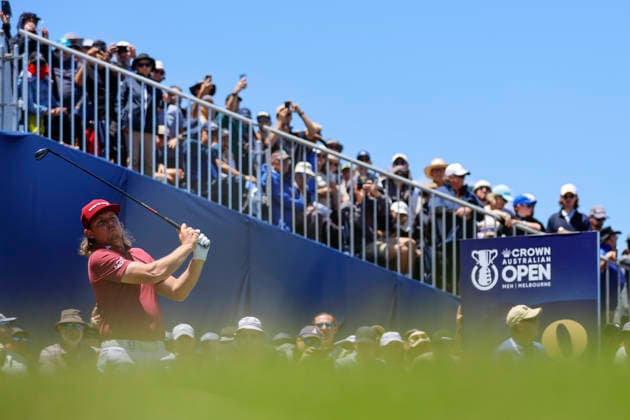 December 7, 2025, Melbourne, Australia: Cameron Smith of Australia plays a shot on the hole in round four of the Australian Open Golf tournament. The 2025 Australian Open concluded with Denmark™s Rasmus Neergaard-Petersen securing the championship at 15-under after a tense final round at The Australian Golf Club. The tournament delivers a dramatic finish, with top international contenders pushing the leaderboard to the final holes. Large crowds gathered across the course as fans watch one of Australia™s premier golf events come to a close for the year. Melbourne Australia - ZUMAs197 20251207_aaa_s197_075 Copyright: xYexMyoxKhantx