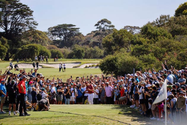 December 7, 2025, Melbourne, Australia: Cameron Smith of Australia seen in action during round four of the Australian Open Golf tournament. The 2025 Australian Open concluded with Denmark™s Rasmus Neergaard-Petersen securing the championship at 15-under after a tense final round at The Australian Golf Club. The tournament delivers a dramatic finish, with top international contenders pushing the leaderboard to the final holes. Large crowds gathered across the course as fans watch one of Australia™s premier golf events come to a close for the year. Melbourne Australia - ZUMAs197 20251207_aaa_s197_096 Copyright: xYexMyoxKhantx