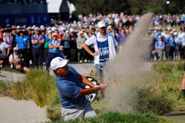 December 7, 2025, Melbourne, Australia: Si Woo Kim of South Korea plays a shot on the hole in round four of the Australian Open Golf tournament. The 2025 Australian Open concluded with Denmark™s Rasmus Neergaard-Petersen securing the championship at 15-under after a tense final round at The Australian Golf Club. The tournament delivers a dramatic finish, with top international contenders pushing the leaderboard to the final holes. Large crowds gathered across the course as fans watch one of Australia™s premier golf events come to a close for the year. Melbourne Australia - ZUMAs197 20251207_aaa_s197_101 Copyright: xYexMyoxKhantx