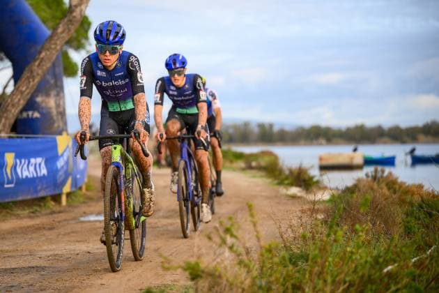 Dutch David Haverdings pictured in action during the men s elite race of the Cyclocross World Cup, in Terralba, Sardinia, Italy, Sunday 07 December 2025, stage 3 (out of 12) in the World Cup of the 2026-2027 season. DAVIDxPINTENS  x147208606x
