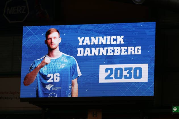 07 12 2025 Handball Men 2025 2026 2 Bundesliga 14 Matchday Dessau Roßlauer HV 06 TSV Bayer Dormagen 1920 Anhalt Arena Dessau The contract extension of Yannick Danneberg Dessau, 26, blue will be shown to the DRHV fans on the video wall immediately before kick-off Dessau Roßlau Sachsen Anhalt Germany