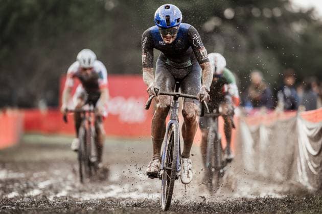 Belgian Mats Vanden Eynde pictured in action during the men s elite race of the Cyclocross World Cup, in Terralba, Sardinia, Italy, Sunday 07 December 2025, stage 3 (out of 12) in the World Cup of the 2026-2027 season. DAVIDxPINTENS  x147209575x