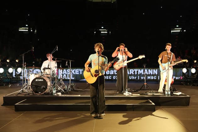 Zartmann German singer and band at Music meets Basketball in BMW Park after the game, GER, FC Bayern Basketball vs SYNTAINICS MBC, Basketball, easycredit Basketball Bundesliga, Matchday 9, Season 2025 2026, 07 12 2025, GER, FC Bayern Basketball vs SYNTAINICS MBC, Basketball, easycredit Basketball Bundesliga, Matchday 9, Season 2025 2026, 07 12 2025 Munich Copyright: xEibner-Pressefoto JennixMaulx EP_JML