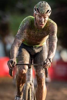 Belgian Laurens Sweeck pictured in action during the men s elite race of the Cyclocross World Cup, in Terralba, Sardinia, Italy, Sunday 07 December 2025, stage 3 (out of 12) in the World Cup of the 2026-2027 season. DAVIDxPINTENS  x147209710x