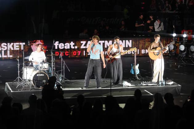 Zartmann German singer and band at Music meets Basketball in BMW Park after the game, GER, FC Bayern Basketball vs SYNTAINICS MBC, Basketball, easycredit Basketball Bundesliga, Matchday 9, Season 2025 2026, 07 12 2025, GER, FC Bayern Basketball vs SYNTAINICS MBC, Basketball, easycredit Basketball Bundesliga, Matchday 9, Season 2025 2026, 07 12 2025 Munich Copyright: xEibner-Pressefoto JennixMaulx EP_JML
