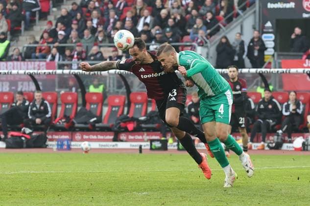 07 12 2025 Soccer Season 2025 2026 2 Soccer Bundesliga 15 Matchday 1 FC Nürnberg FCN Club SpVgg Greuther Fürth Kleeblatt Derby Frankenderby Sportfoto Zink DaMa xdaxmax DFL regulations prohibit any use of photographs as image sequences and or quasi video only for editorial use Adriano Grimaldi 33, 1 FC Nürnberg FCN Philipp Ziereis 4, SpVgg Greuther Fürth