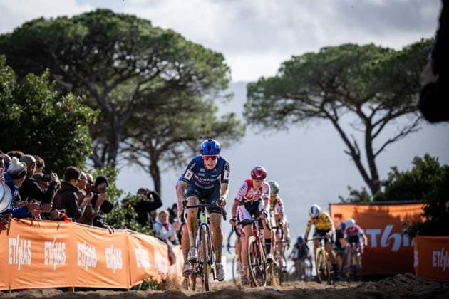 Dutch Lucinda Brand pictured in action during the women s elite race of the Cyclocross World Cup, in Terralba, Sardinia, Italy, Sunday 07 December 2025, stage 3 (out of 12) in the World Cup of the 2026-2027 season. DAVIDxPINTENS  x147212942x