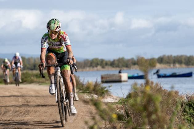 Italian Sara Casasola pictured in action during the women s elite race of the Cyclocross World Cup, in Terralba, Sardinia, Italy, Sunday 07 December 2025, stage 3 (out of 12) in the World Cup of the 2026-2027 season. DAVIDxPINTENS  x147213952x
