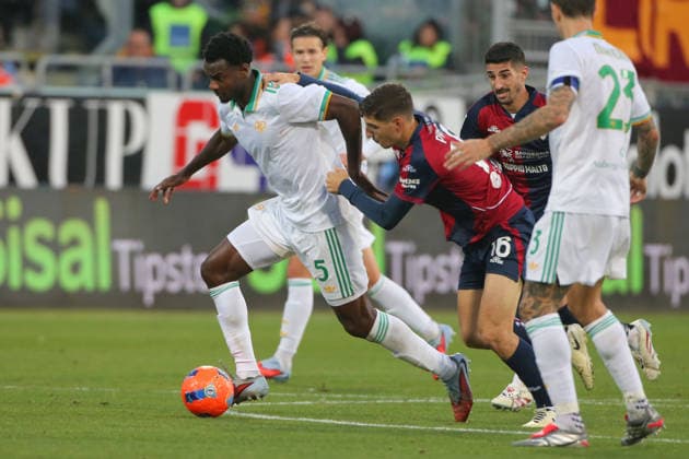 07.12.2025 Cagliari vs Roma (Serie A) Calcio; 14Â° Giornata& xD;Nella foto: Evan Ndicka& xD;(Foto Gino Mancini)  Copyright: xGinoxMancini IPAxSportx xipa-agency.netx xx IPA_68881863 IPA_Agency_IPA68881863