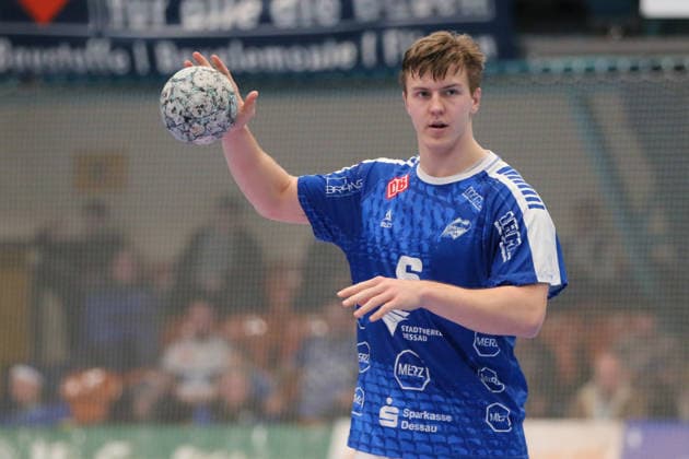 07 12 2025 Handball Men 2025 2026 2 Bundesliga 14 Matchday Dessau Roßlauer HV 06 TSV Bayer Dormagen 1920 Anhalt Arena Dessau Fritz Leon Haake Dessau, 6, blue on the ball Dessau Roßlau Saxony Anhalt Germany