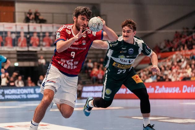Germany Handball Bundesliga, DAIKIN HBL 2025 26, 15 Matchday Handball Sport Verein Hamburg vs ThSV Eisenach Sporthalle Hamburg Hamburg Jacob Lassen HSV Hamburg, 9 , Felix Aellen ThSV Eisenach, 22 Copyright: xStefanxTrochax