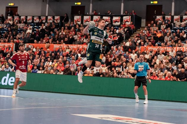 Germany Handball Bundesliga, DAIKIN HBL 2025 26, 15 Matchday Handball Sport Verein Hamburg vs ThSV Eisenach Sporthalle Hamburg Hamburg Vincent Büchner ThSV Eisenach, 74 , Jacob Lassen HSV Hamburg, 9 Copyright: xStefanxTrochax