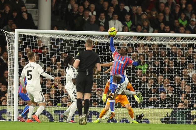 7th December 2025; Craven Cottage, Fulham, London, England; Premier League Football, Fulham versus Crystal Palace; Eddie Nketiah of Crystal Palace chests the ball down for an attempted overhead kick  KatiexChan