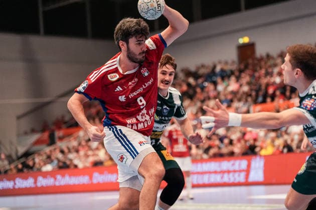 Germany Handball Bundesliga, DAIKIN HBL 2025 26, 15 Matchday Handball Sport Verein Hamburg vs ThSV Eisenach Sporthalle Hamburg Hamburg Jacob Lassen HSV Hamburg, 9 , Felix Aellen ThSV Eisenach, 22 Copyright: xStefanxTrochax