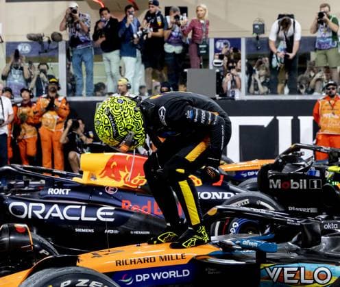 ABU DHABI Lando Norris (McLaren) celebrates his world title at the Yas Marina Circuit at the end of the Abu Dhabi Grand Prix. ANP SANDER KONING xVIxANPxSportx xxANPxIVx 544195755 originalFilename: 544195755.jpg