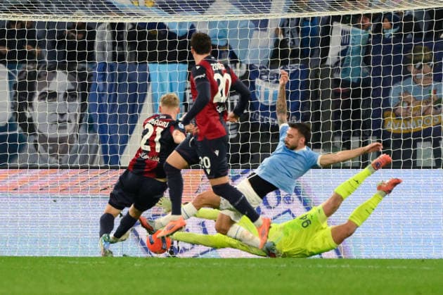 Bologna s Jens Odgaard goal 1-1 during the Italian Football Championship League A 2025 2026 match between SS Lazio vs Bologna FC at the Olimpic Stadium in Rome on 07 December 2025.  Copyright: xFabrizioxCorradetti IPAxSportx xipa-agency.netx xx IPA_68883928 IPA_Agency_IPA68883928