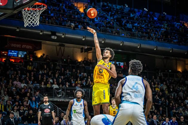 Basketball Berlin 07 12 2025 Season 2025 2026 EasyCredit BBL 1 Bundesliga Men, Men Alba Berlin Skyliners Norris Agbakoko Alba Berlin, No 17