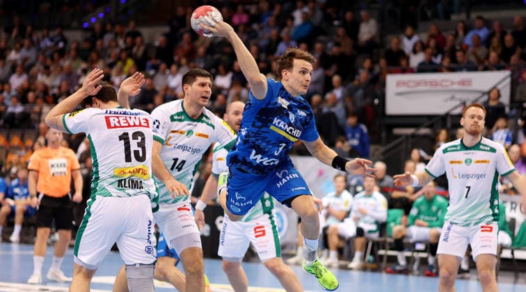 BAU 07 12 2025 Stuttgart Handball TVB Stuttgart vs SC DHfK Leipzig, Max Häfner TVB, center