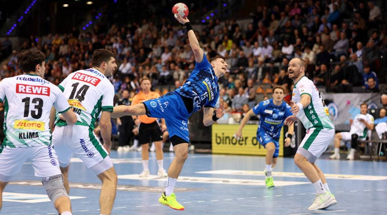 BAU 07 12 2025 Stuttgart Handball TVB Stuttgart vs SC DHfK Leipzig, Simone Mengon TVB, on the ball