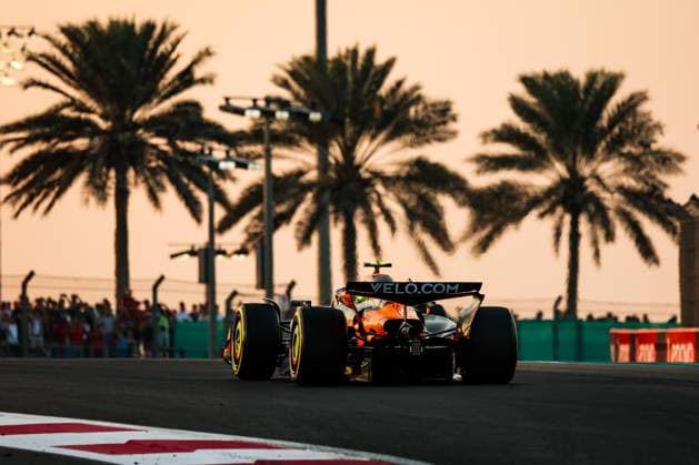 F1 - ABU DHABI GRAND PRIX 2025 04 NORRIS Lando (gbr), McLaren F1 Team MCL39, action during the 2025 Formula 1 Abu Dhabi Grand Prix, 24th round of the 2025 FIA Formula One World Championship, WM, Weltmeisterschaft from December 05 to 07, 2025 on the Yas Marina Circuit, in Abu Dhabi, United Arab Emirates - Abu DhabiUnited Arab Emirates  Copyright: xFLORENTxGOODENx