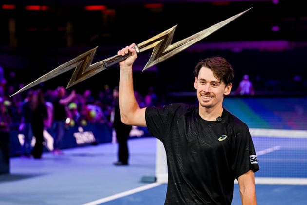 Alex de Minaur (seeded 1) is crowned champion after winning by 3-1 in there final of the UTS London Grand Final 2025 at the Copper Box Arena, London, United Kingdom on 7 December 2025. Copyright: xPhilxHutchinsonx 44340113