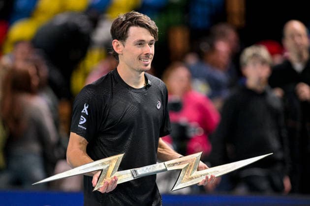 Alex de Minaur (seeded 1) is crowned champion after winning by 3-1 in there final of the UTS London Grand Final 2025 at the Copper Box Arena, London, United Kingdom on 7 December 2025. Copyright: xPhilxHutchinsonx 44340114