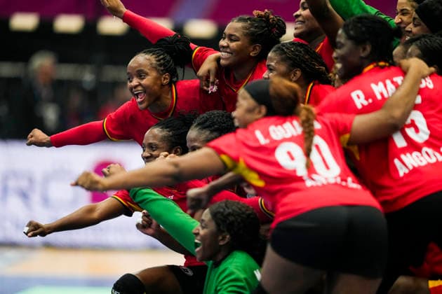 Women s Handball World Championship 2025 Angola Sweden Dortmund, Germany 20251207 Angola celebrates after winning during the group stage match of the Women s Handball World Championship between Angola and Sweden at the SWT Arena Photo Beate Oma Dahle NTB Dortmund Germany EDITORIAL USE ONLY RESTRICTED USE FOR BETTING COMPANIES  Copyright: xBeatexOmaxDahlex xNTBx