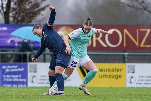 07 12 2025, Football, 2 Womens Bundesliga, 2025 2026, Matchday 12, SC Sand SG 99 Andernach Julia Matuschewski 10 Sand and Zoe Brückel 22 Andernach in a duel