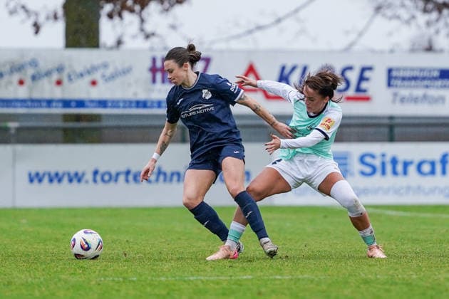 07 12 2025, Football, 2 Womens Bundesliga, 2025 2026, Matchday 12, SC Sand SG 99 Andernach Sara D Appolonia 2 Sand and Besarta Hisenaj 4 Andernach in a duel